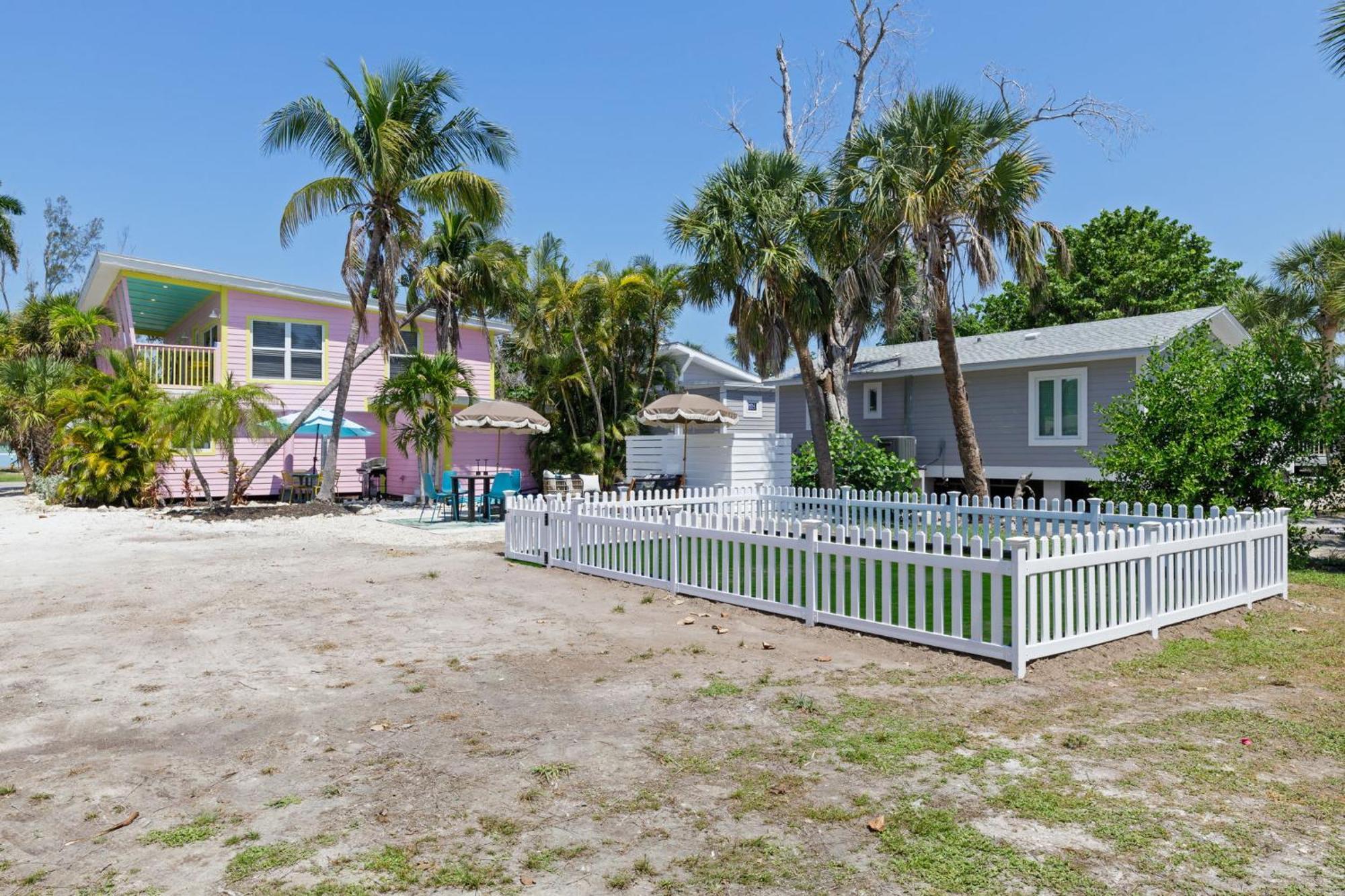 The Egret Residence At The Sandpiper Inn Sanibel Exterior photo